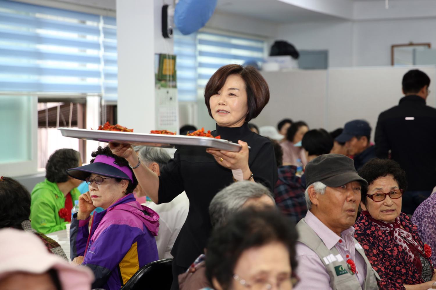 제47회 남가좌2동 어버이날 기념 경로행사 16