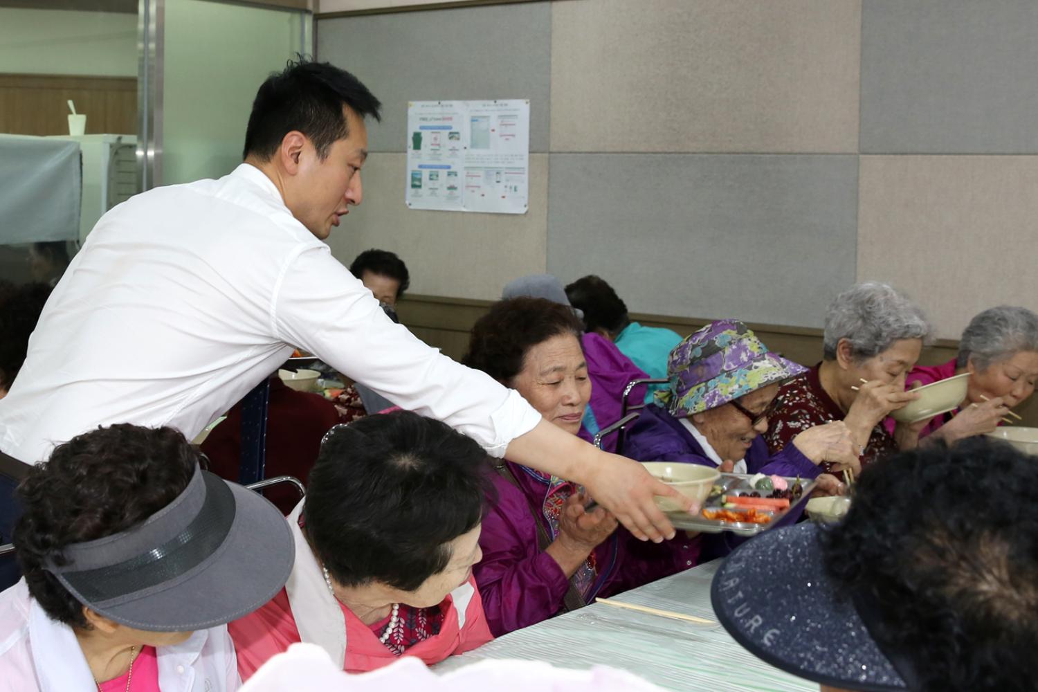 제47회 북가좌2동 어버이날 기념 경로행사 9