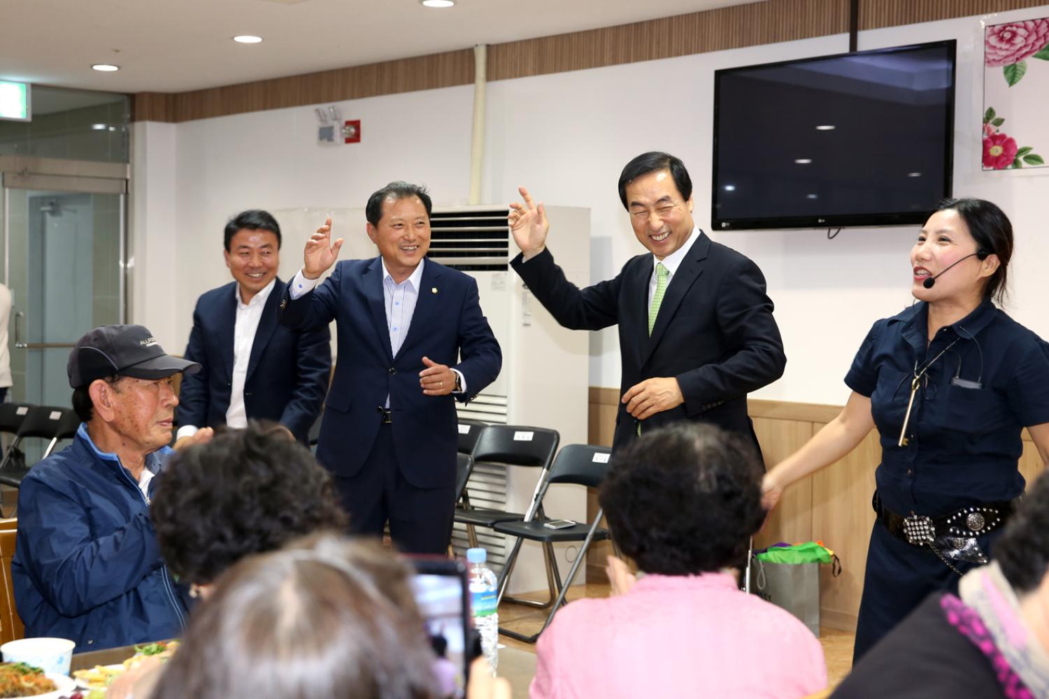 제47회 북가좌1동 어버이날 기념 경로행사 19