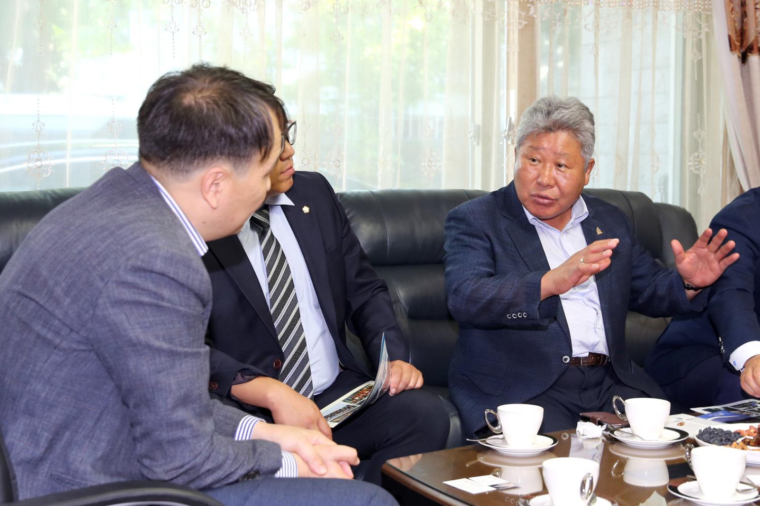 키르기스스탄 대사관 방문 9