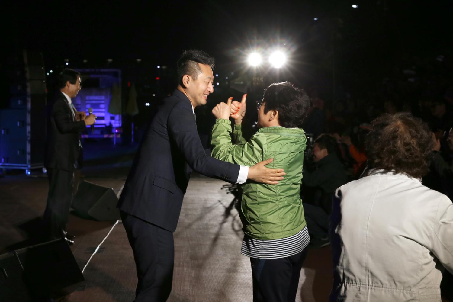 토요일 토요일은 가재울 14