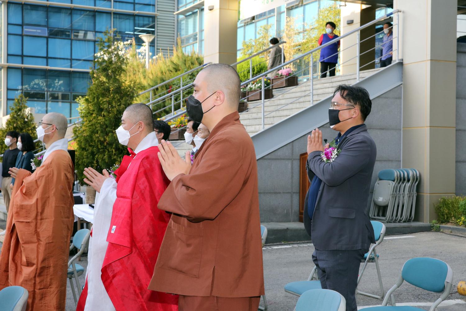 서대문 구민의 안녕과 국난극복을 기원하는 봉축점등법회 11