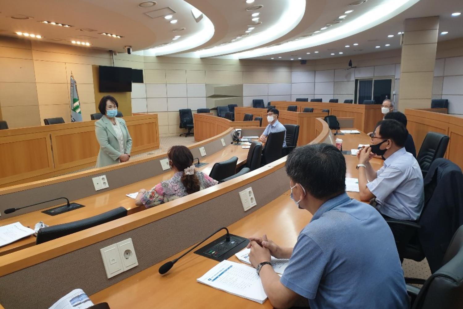 민관협치 운영위원회 회의참석(사진제공)