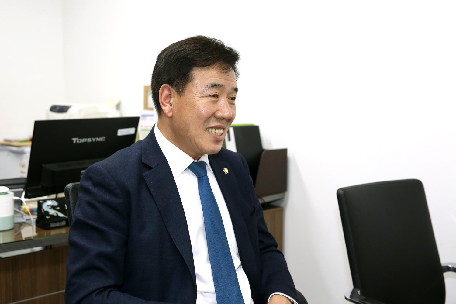 예산결산특별위원회 위원장 인터뷰- 이동화의원(시정신문) 3