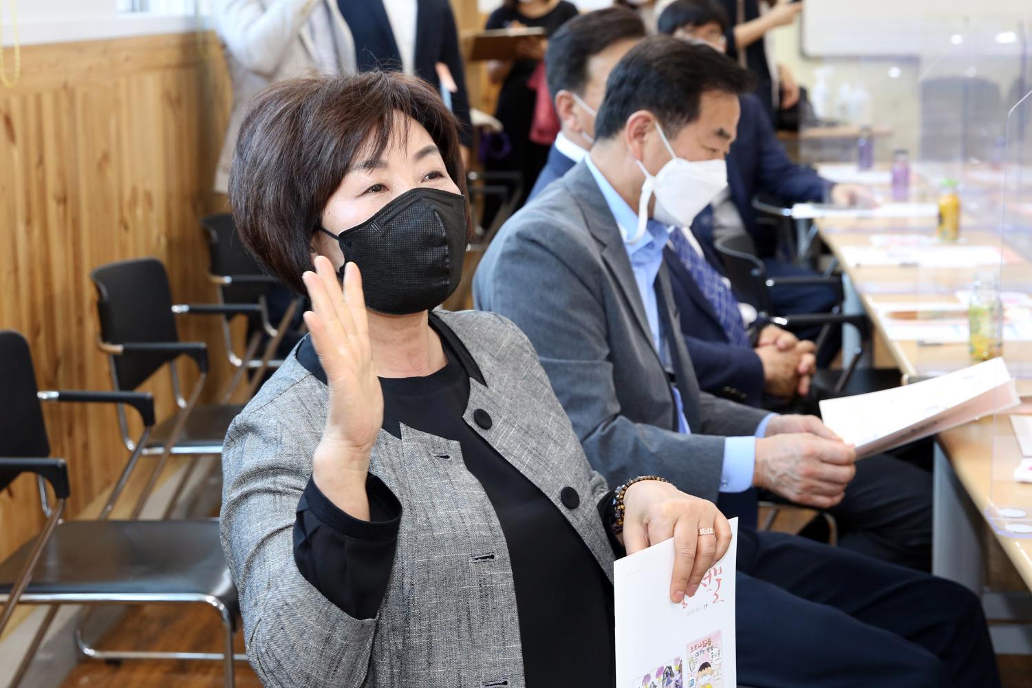 제271회 임시회 중 행정복지위원회 현장방문(홍은종합사회복지관) 6