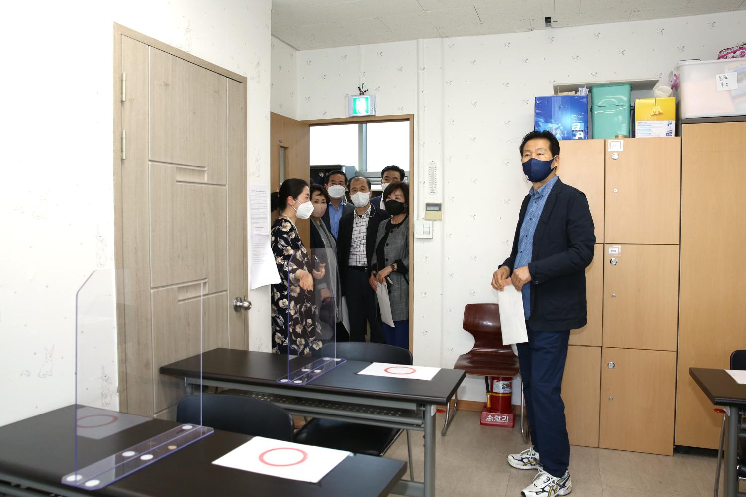 제271회 임시회 중 행정복지위원회 현장방문(홍은종합사회복지관) 10