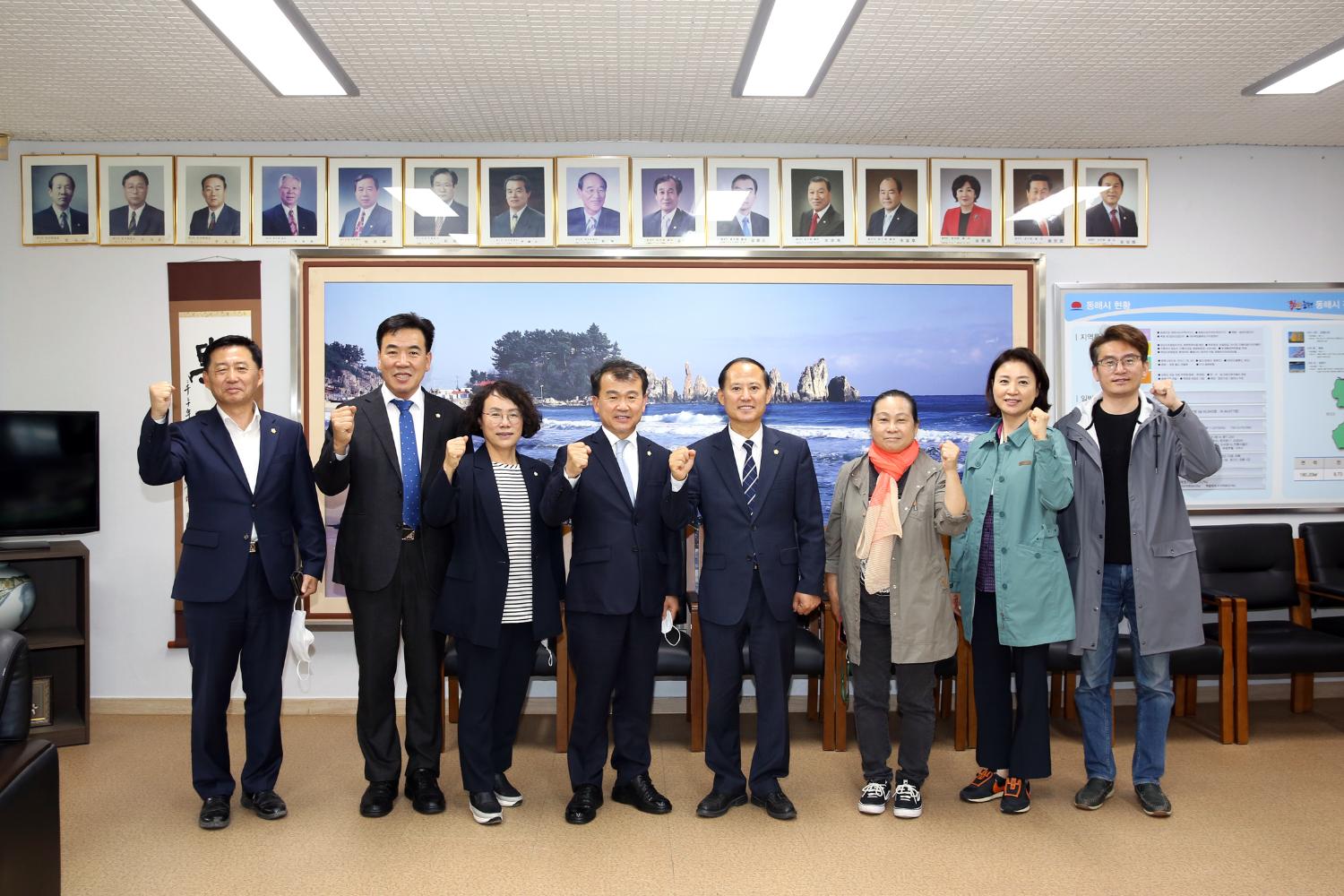 동해시의회 의장단과의 차담회(재정건설위원회 비교시찰) 7