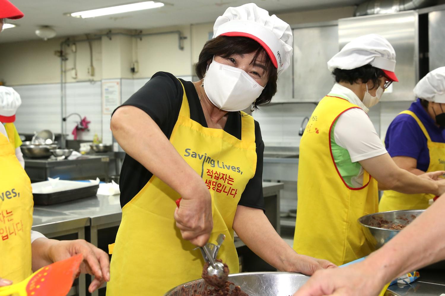 대한적십자 희망풍차 빵봉사 12