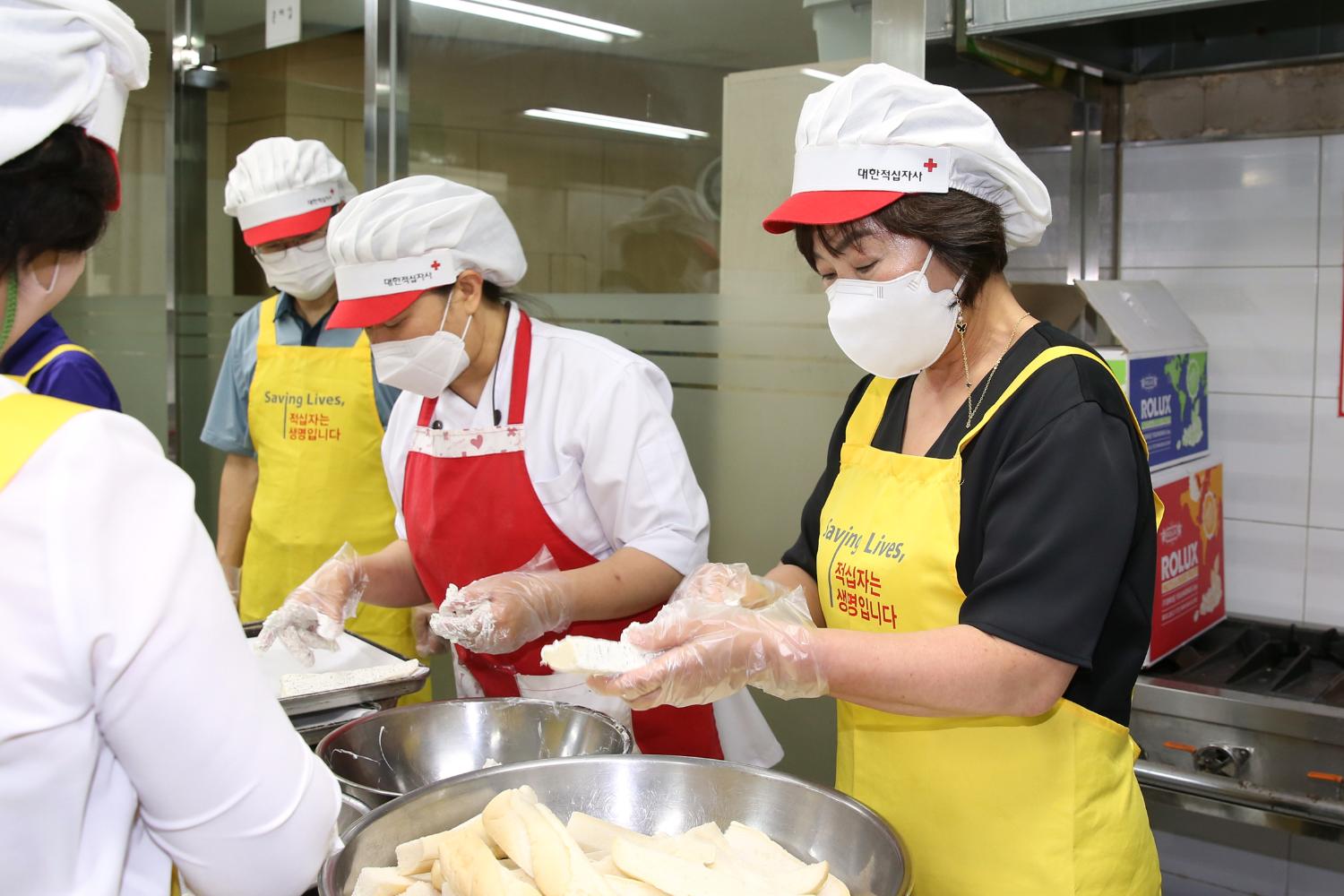 대한적십자 희망풍차 빵봉사 16