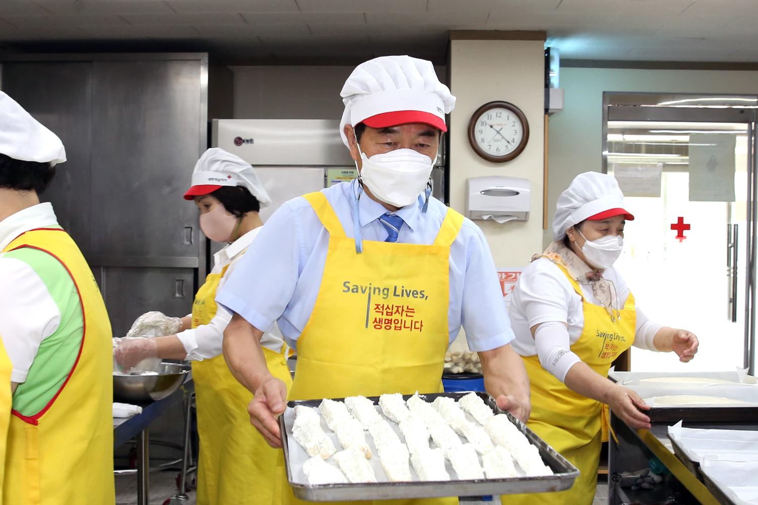 대한적십자 희망풍차 빵봉사 23