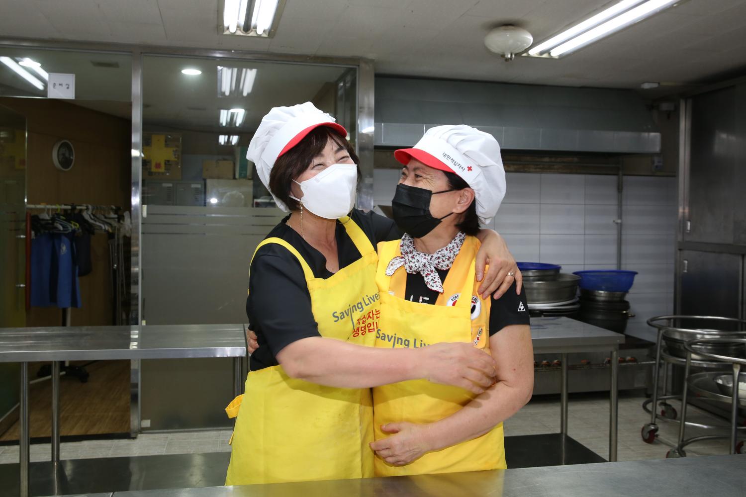대한적십자 희망풍차 빵봉사 36