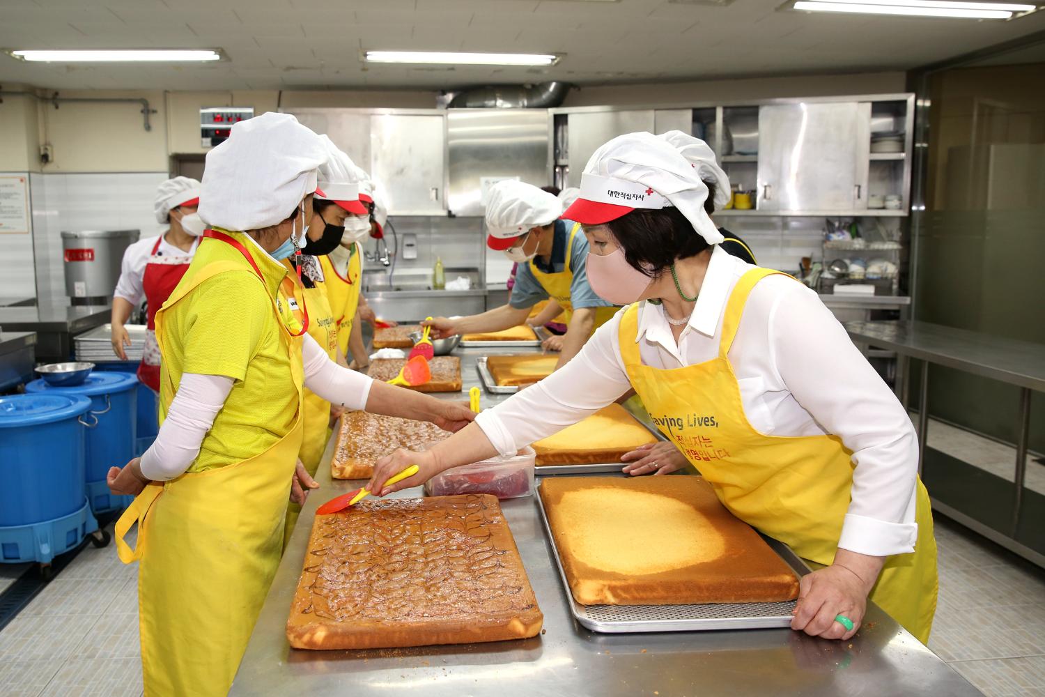 대한적십자 희망풍차 빵봉사 40