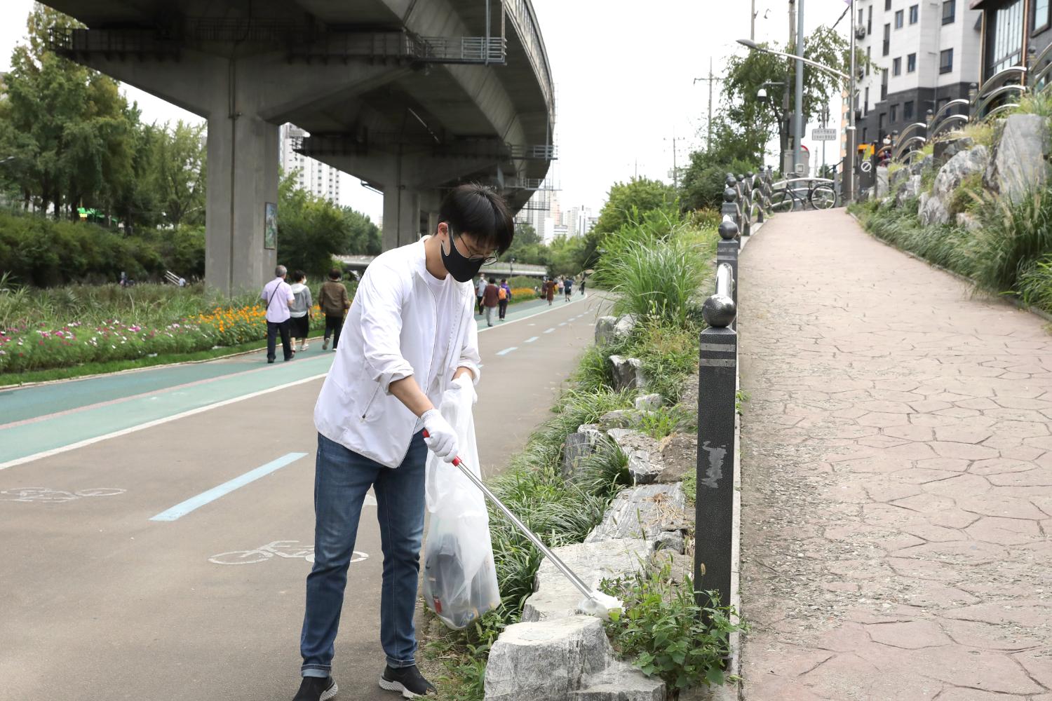 우리동네 환경정화 줍깅 캠페인 30