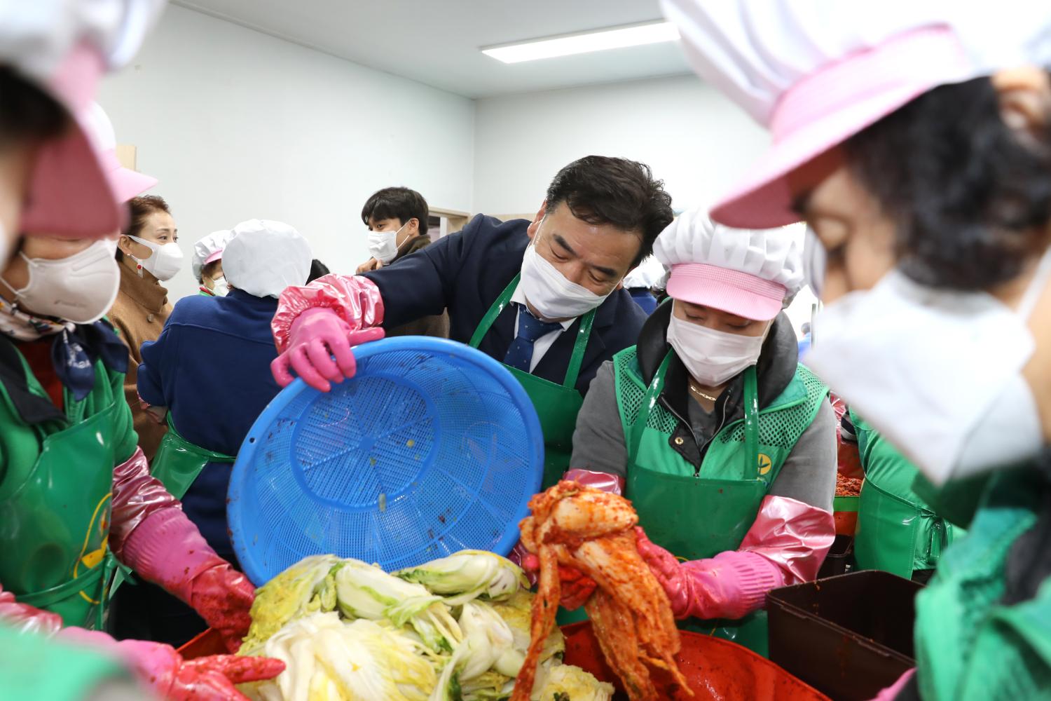 새마을부녀회 2021년 사랑의 김장나누기(충현,북아현,연희,홍제1,홍제3, 홍은1,북가좌1) 17