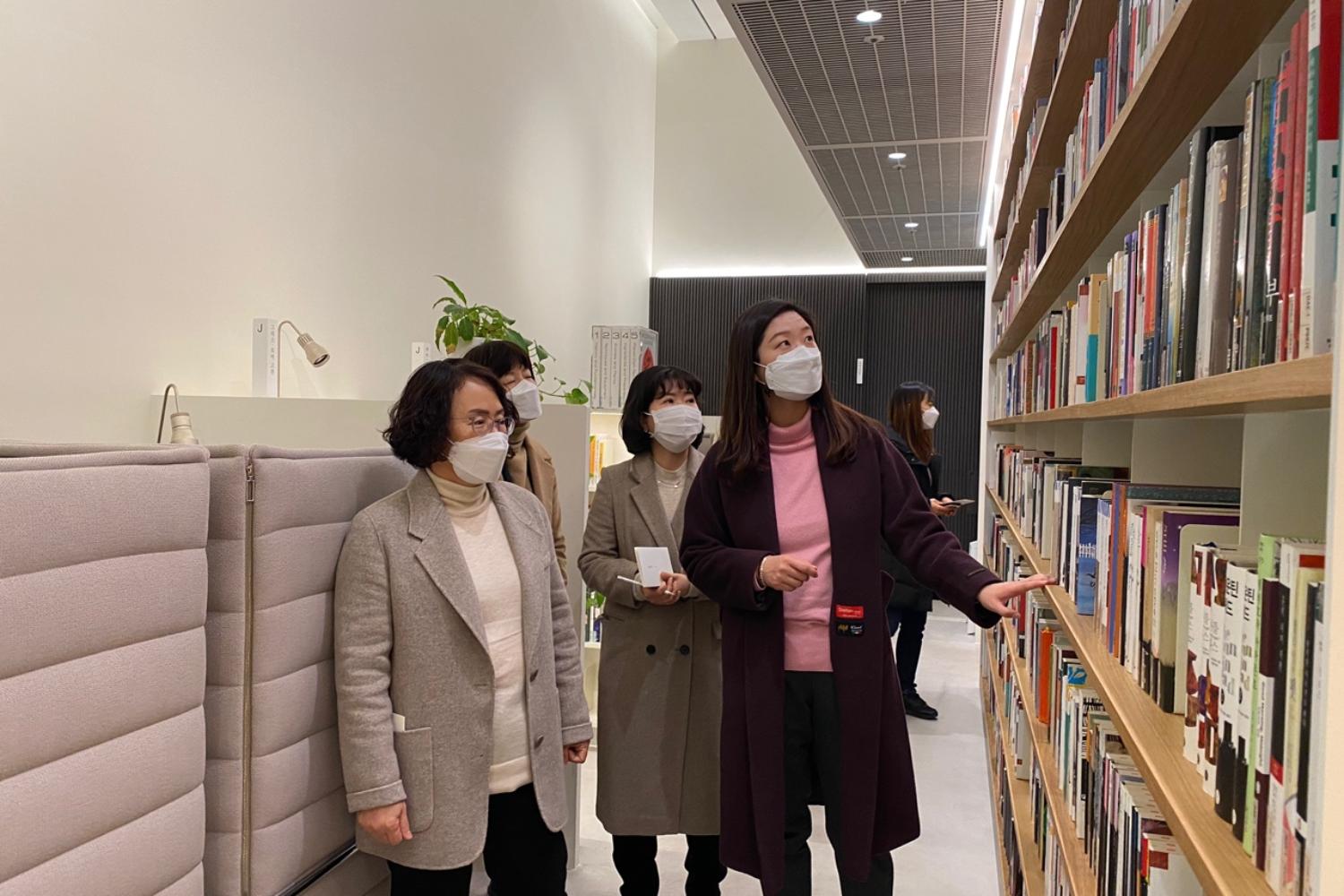 지식정보연구회 소전서림 도서관 현장탐방(홍보팀 사진제공)