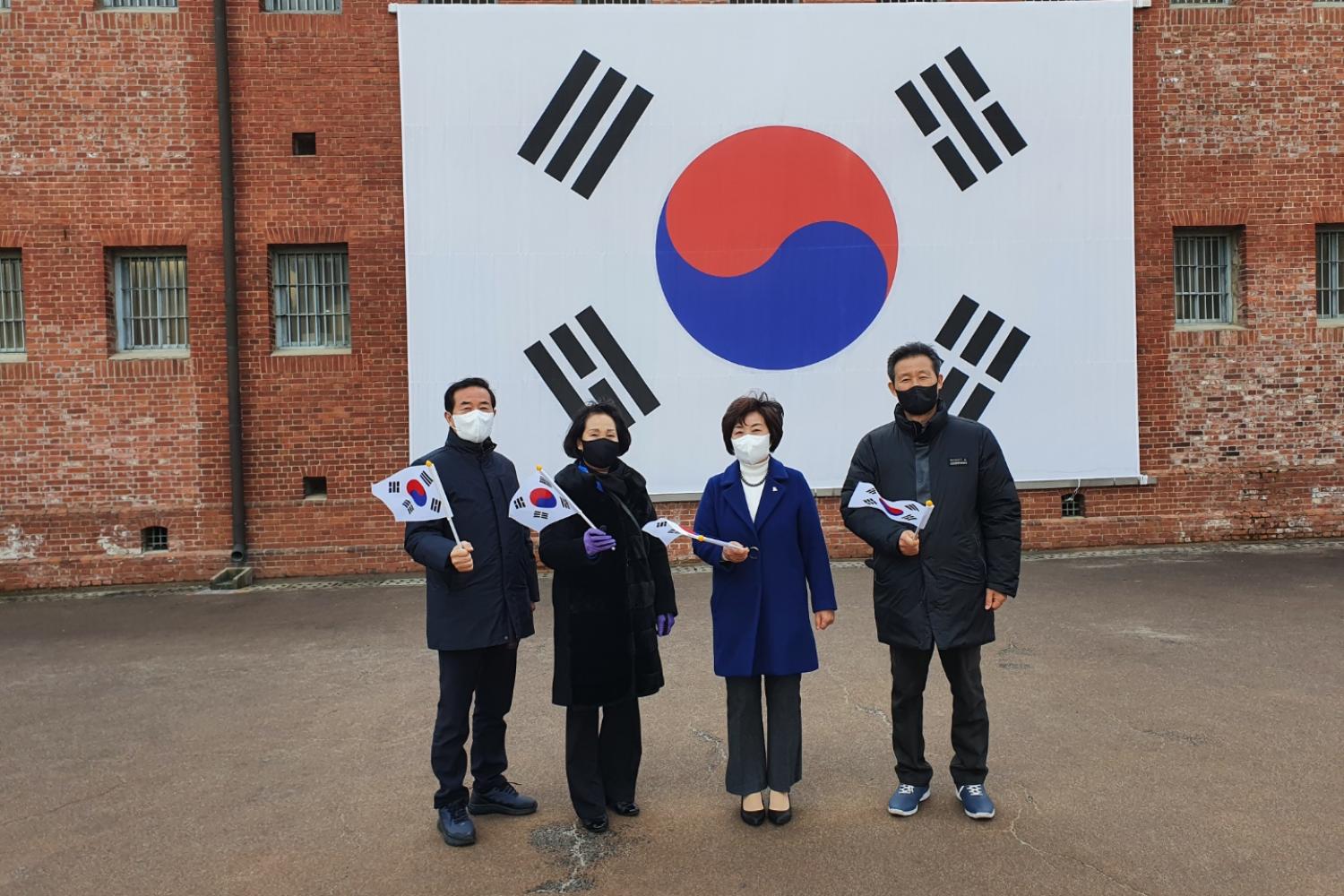 3.1절 순국선열 헌화 및 분향 18