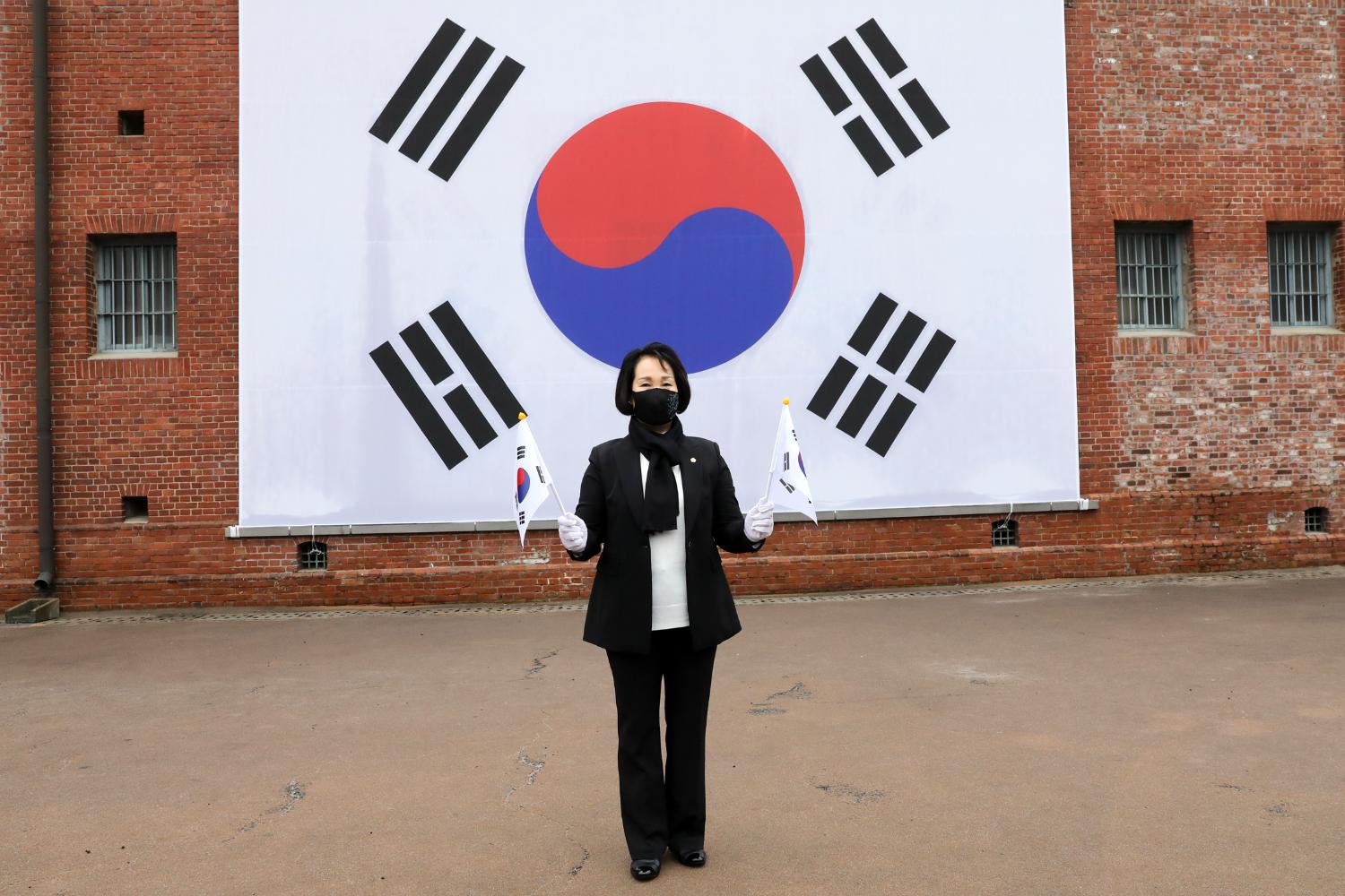 3.1절 순국선열 헌화 및 분향 32