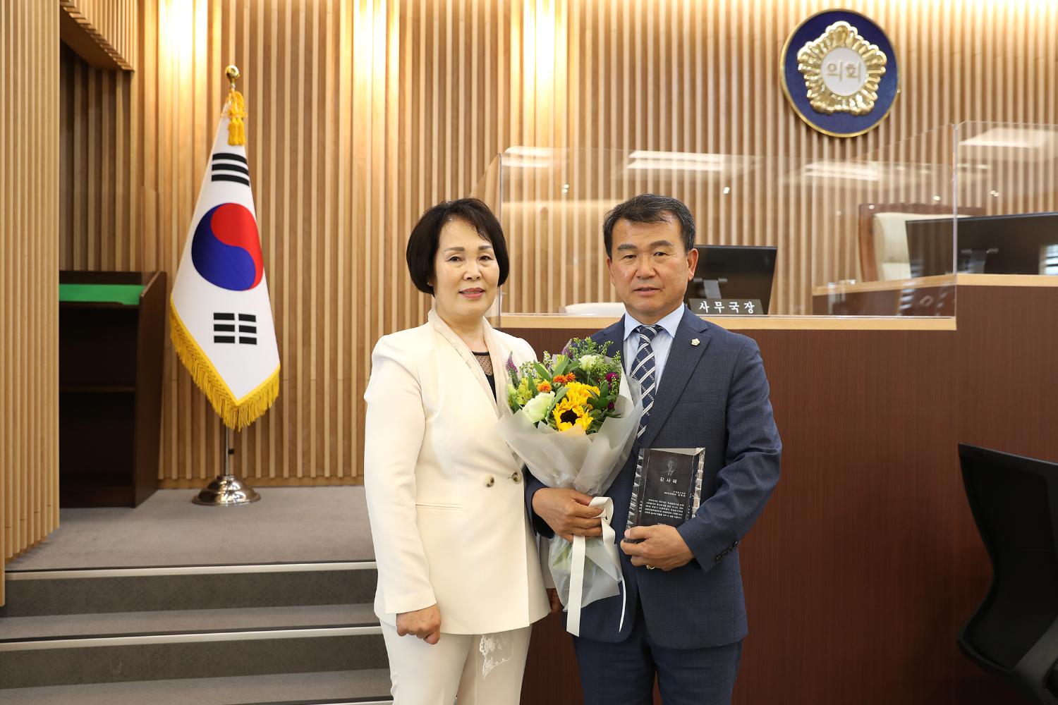 제8대의원 퇴임식 및 의장단 감사패 전달식 23