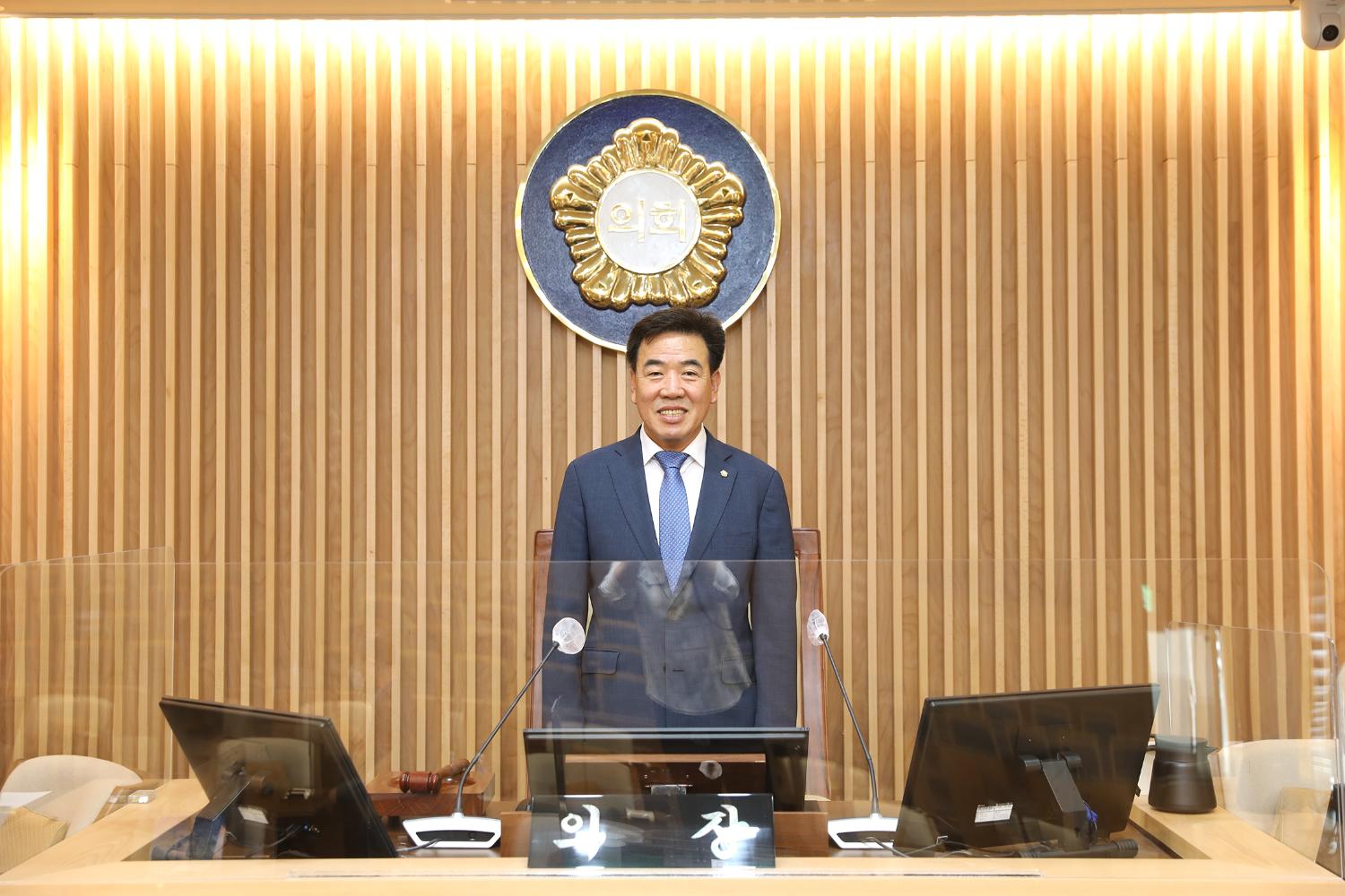 제8대의원 퇴임식 및 의장단 감사패 전달식 33