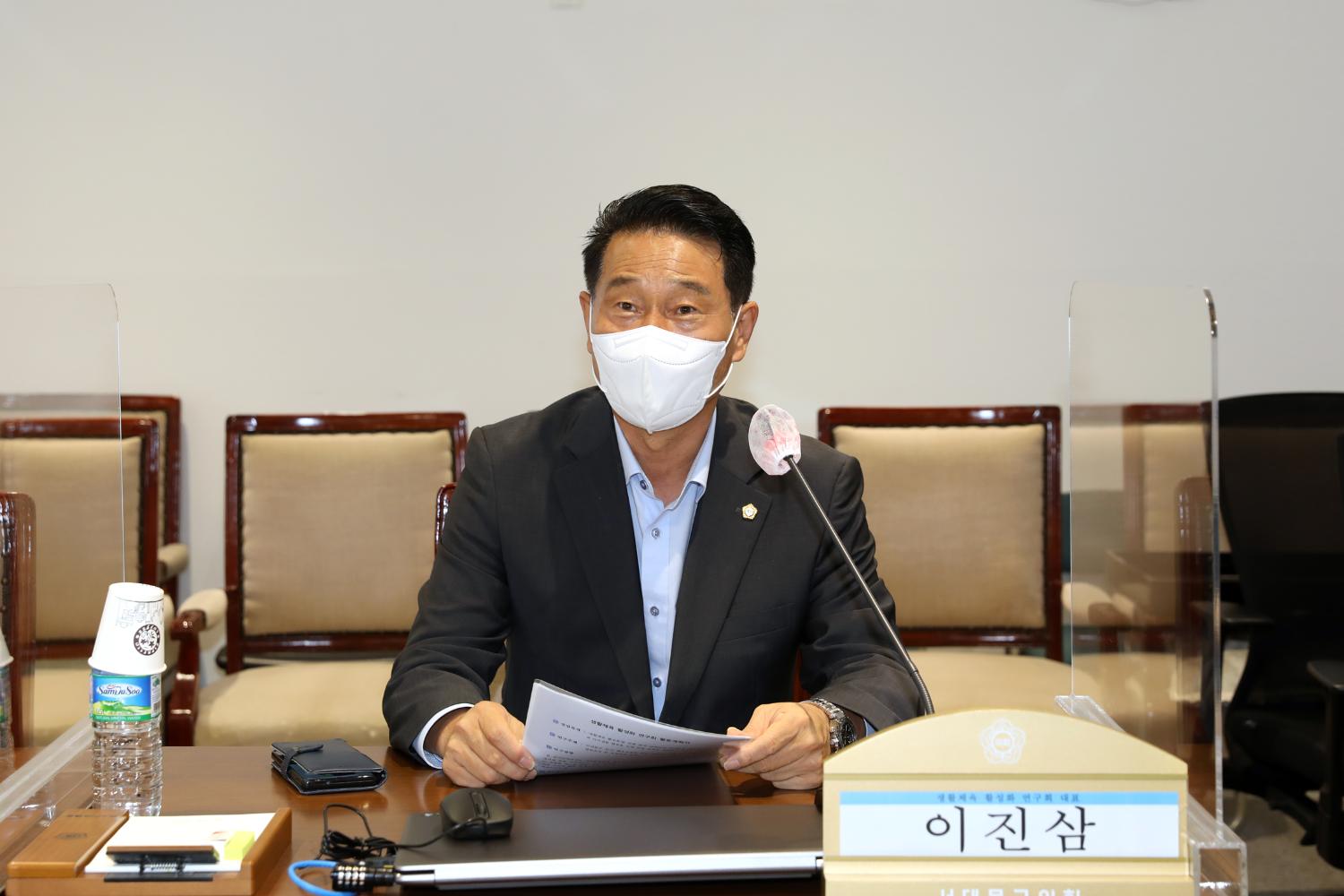 의원연구단체 심의위원회 신규위원 위촉식 16