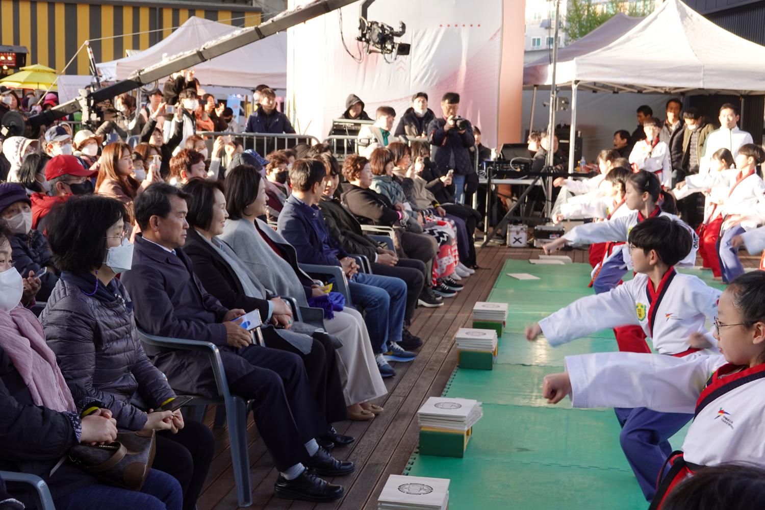 2023 서대문 안산 봄빛축제 벚꽃음악회 4