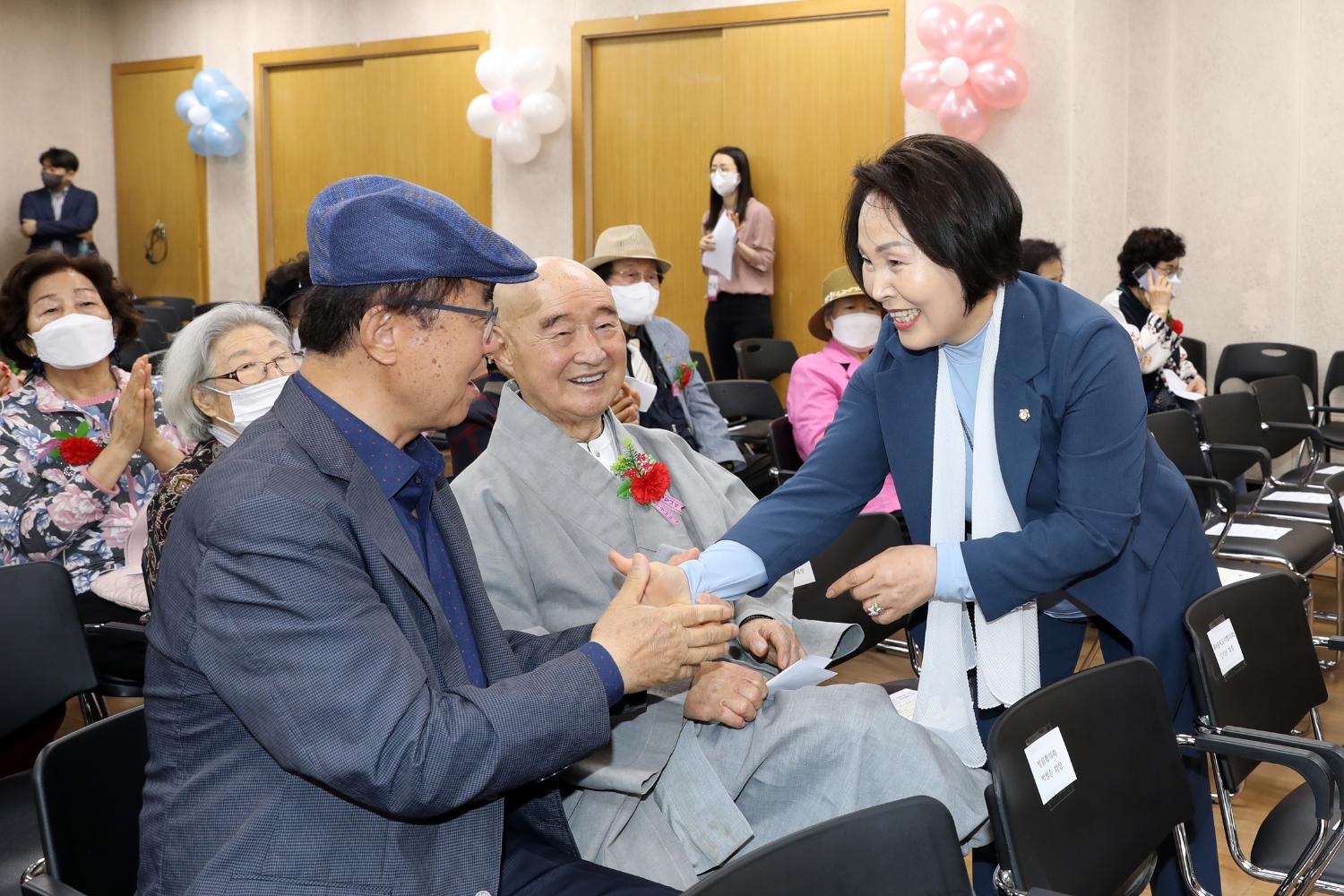 제51회 어버이날 행사 - 홍제1동 홍광교회 16