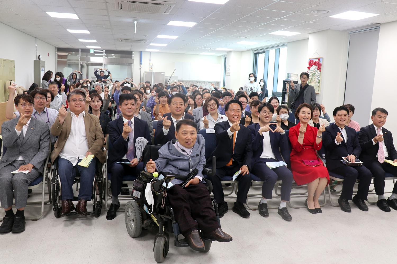 장애인 햇살아래 출범 16주년 기념 및 이전 개소식 6