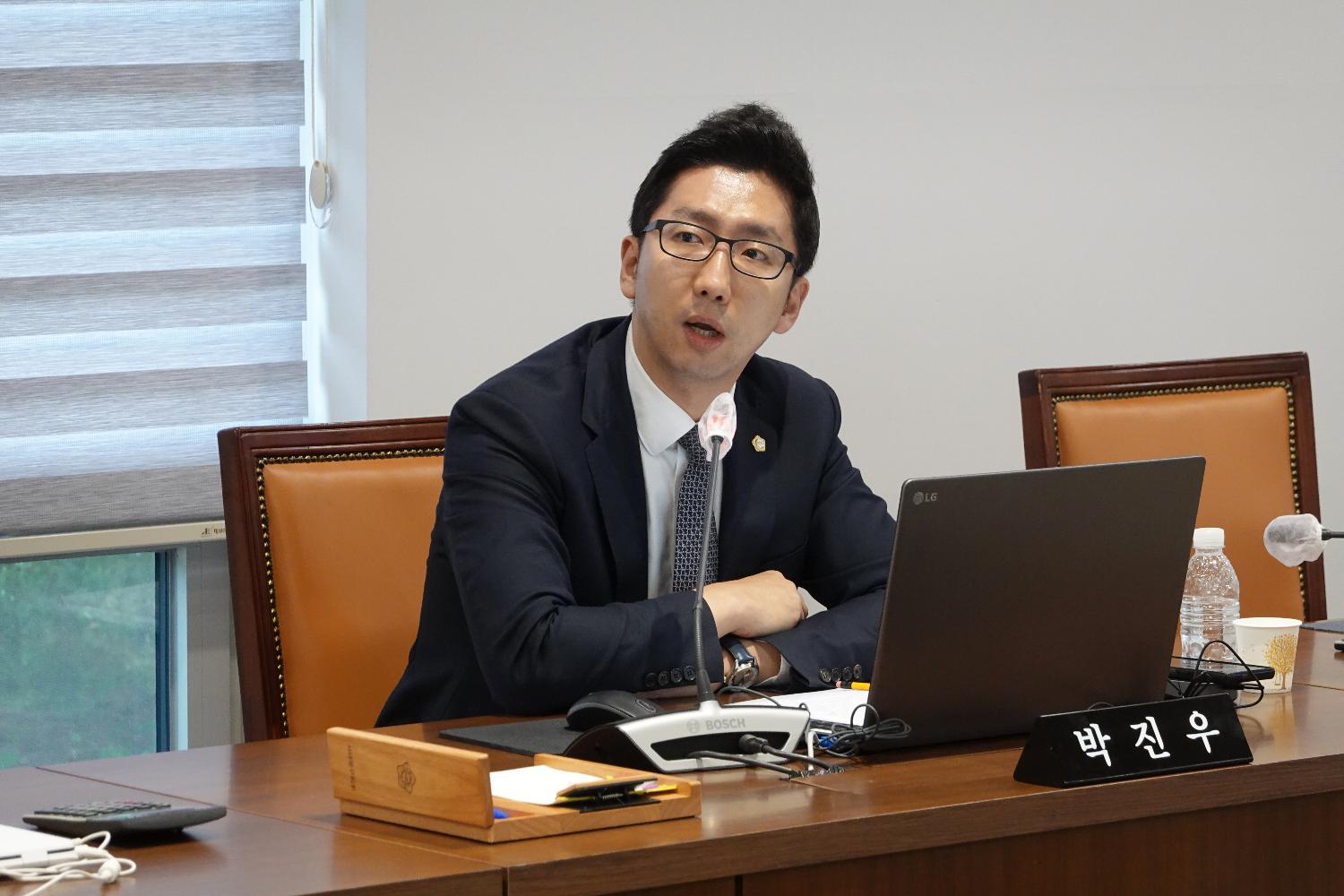 제292회 임시회 제2차 의회운영위원회 5