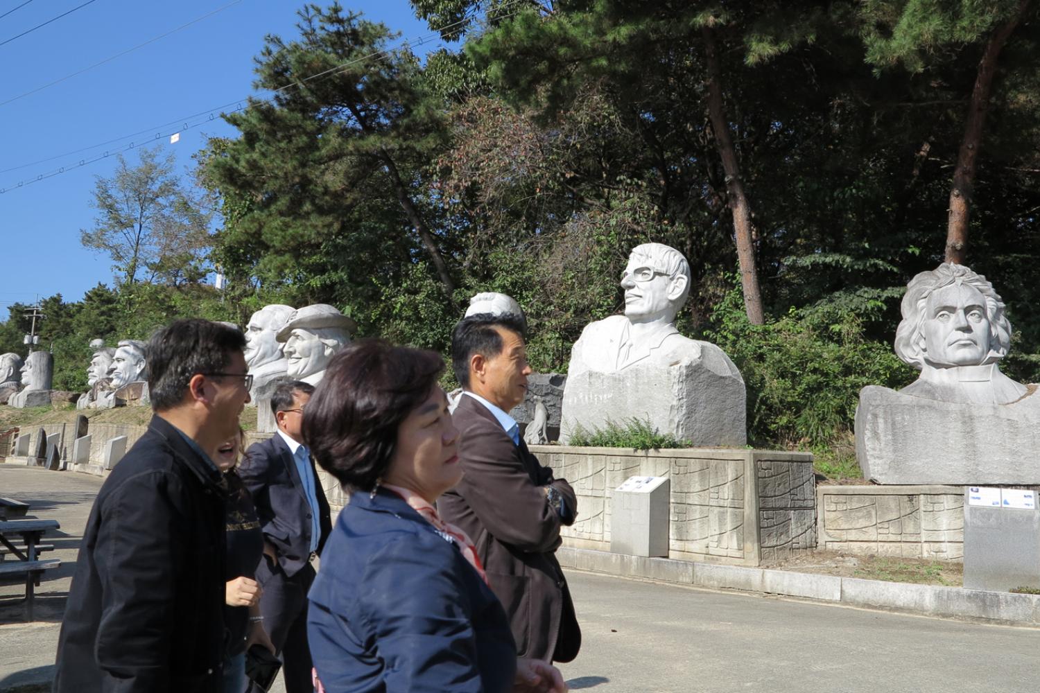행정복지위원회 청풍문화재 시찰 및 지역 재래시장 현장방문 7