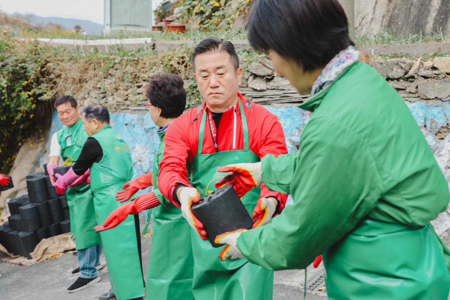 새마을운동서대문구지회 -사랑의 연탄나눔- 행사 3