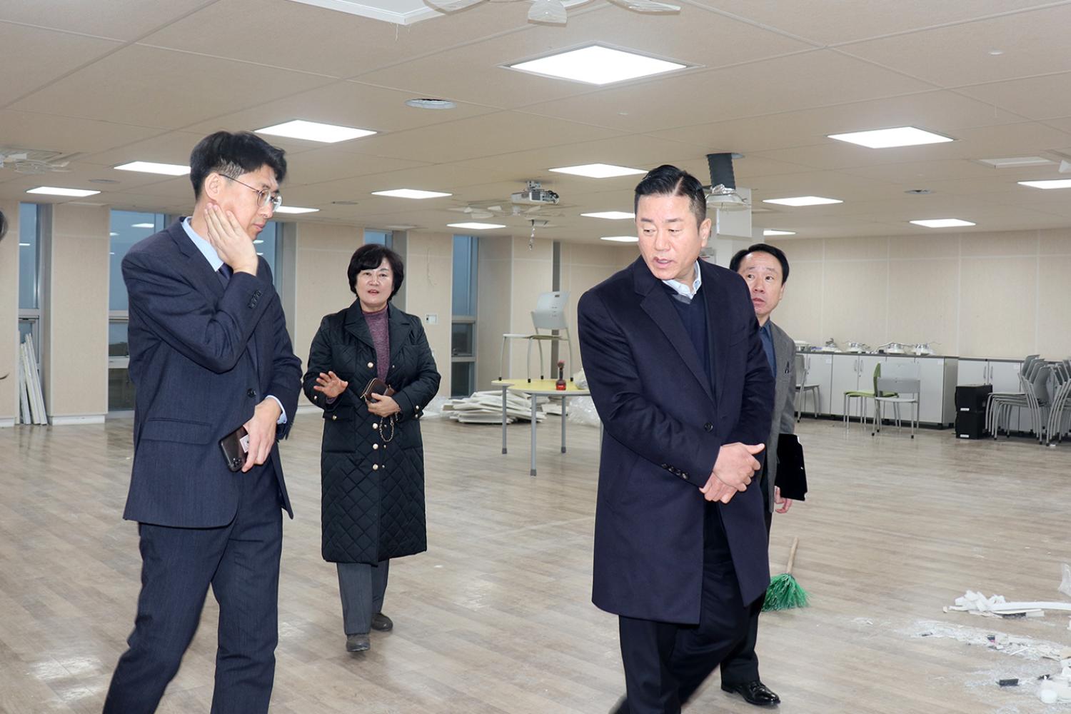 제295회 제2차 정례회 행정복지위원회 동 주민센터 행정사무감사(남가좌1동) 12