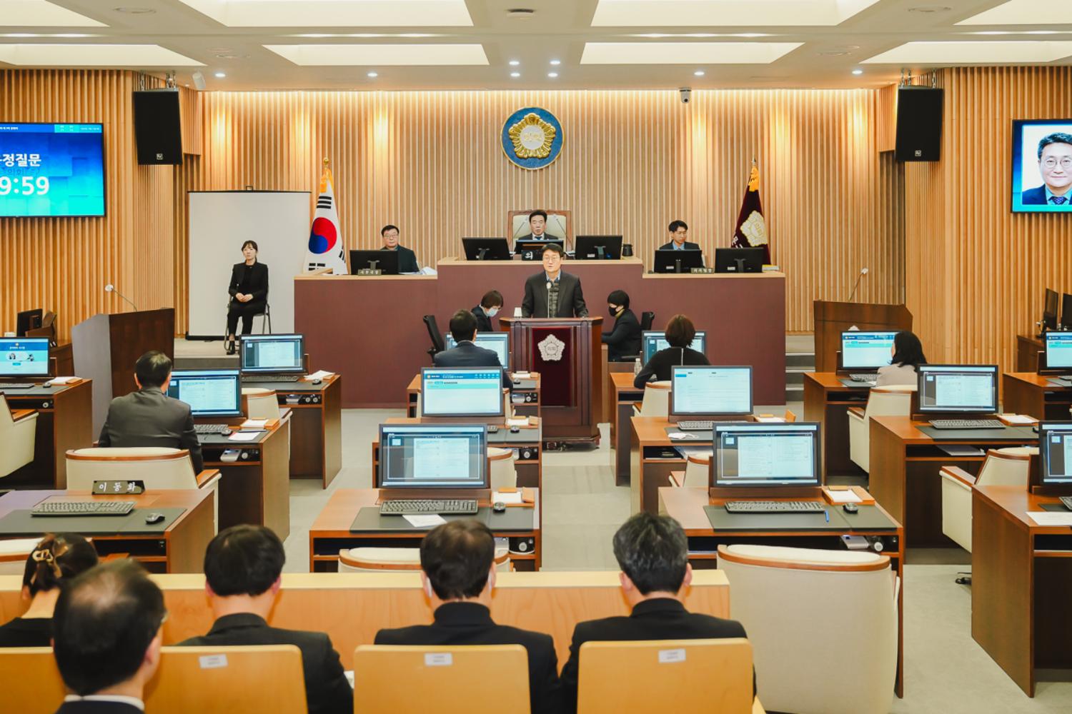 제295회 제2차 정례회 제2차 본회의(구정질문) 18