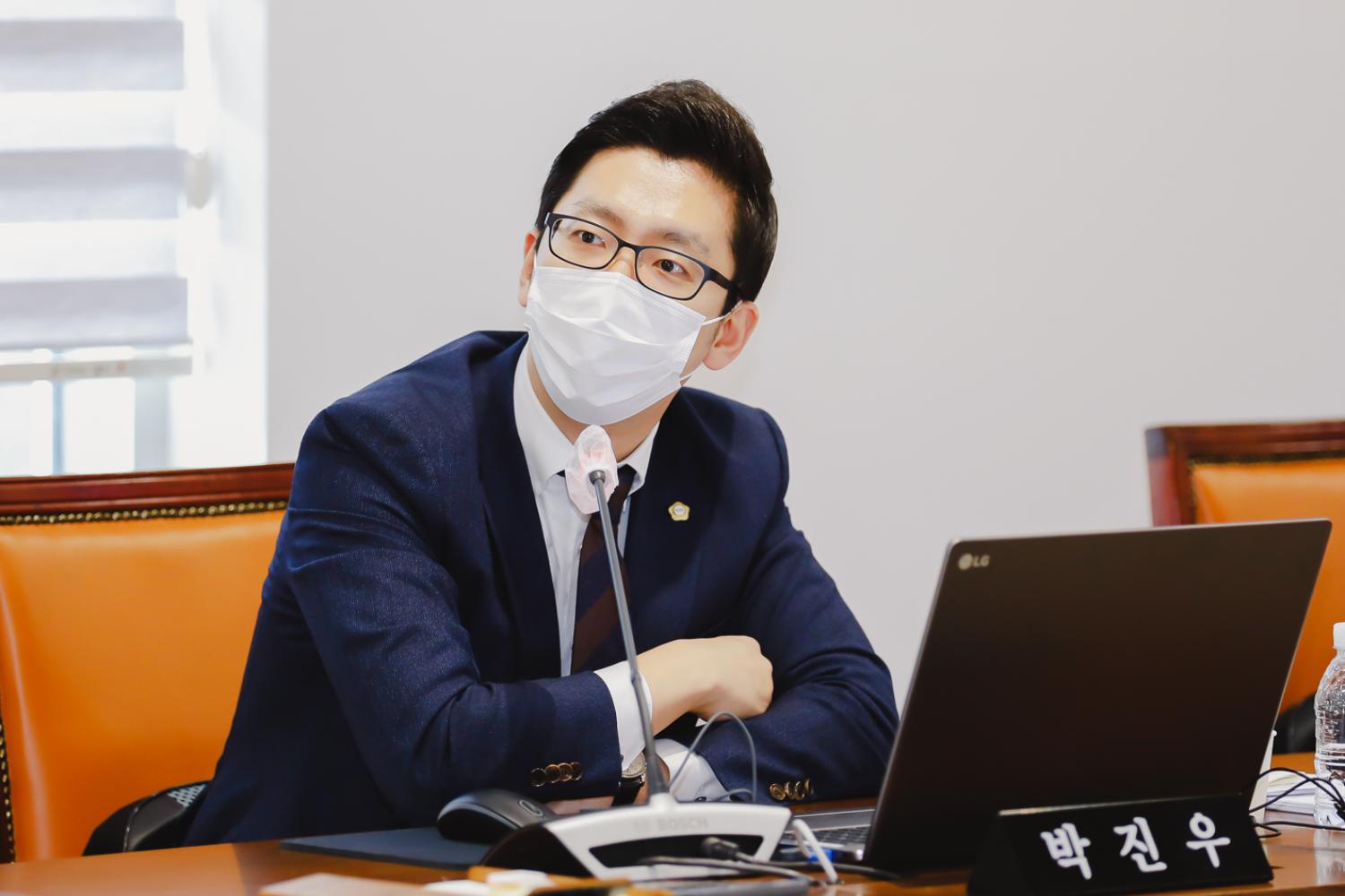 [제1차 의회운영위원회] 제296회 서대문구의회 임시회 18
