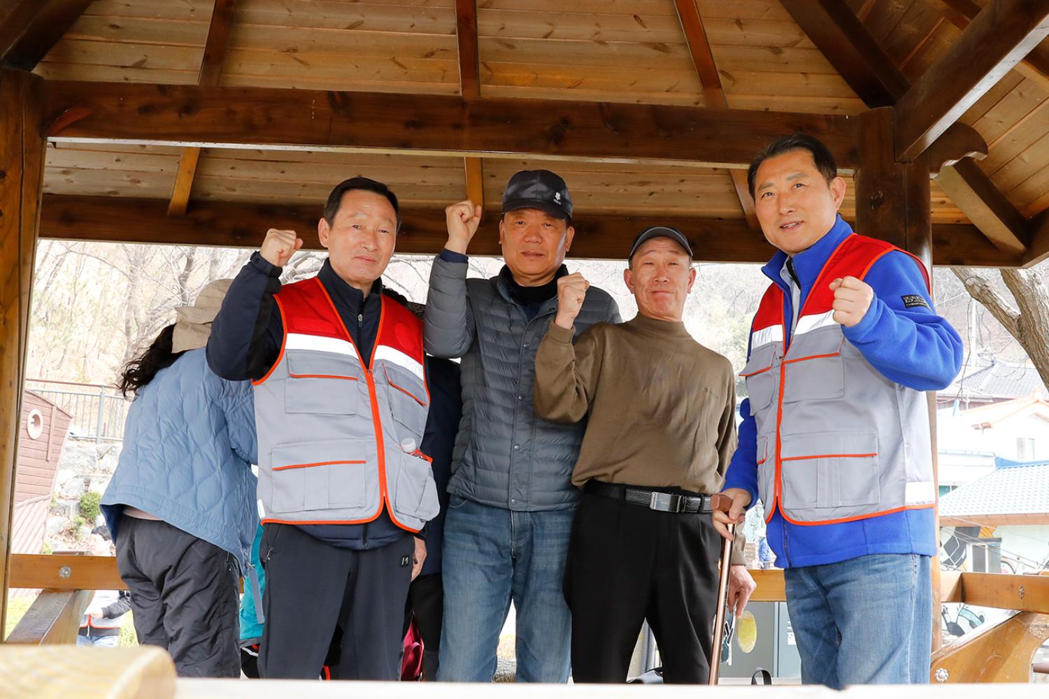 제79회 식목일기념 나무심기 행사 3
