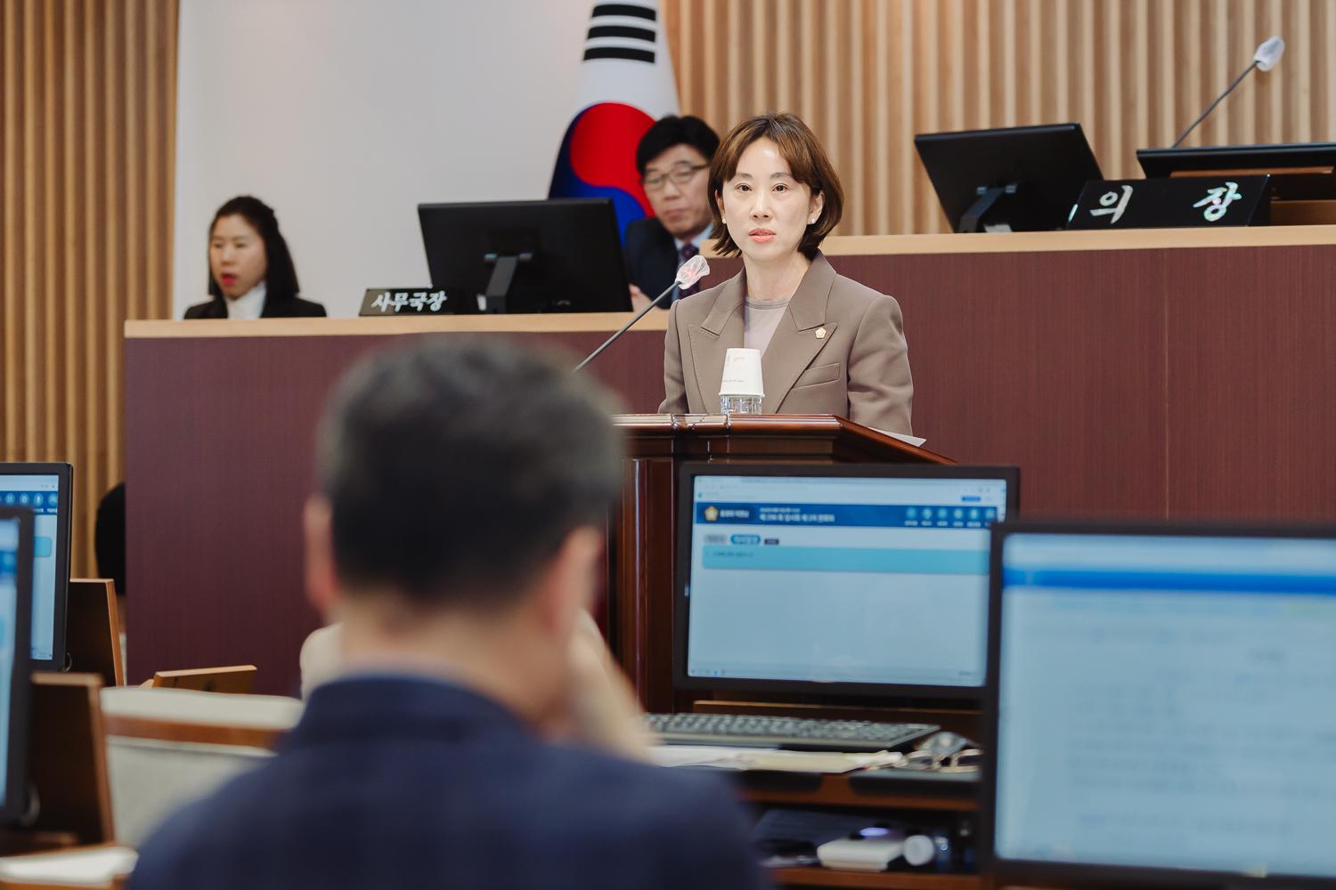 제298회 임시회 제2차 본회의 - 구정질문 77