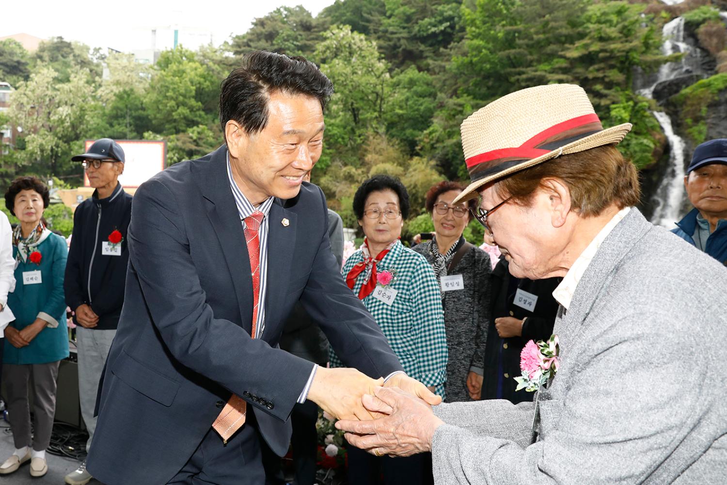 제52회 어버이날 기념행사 19