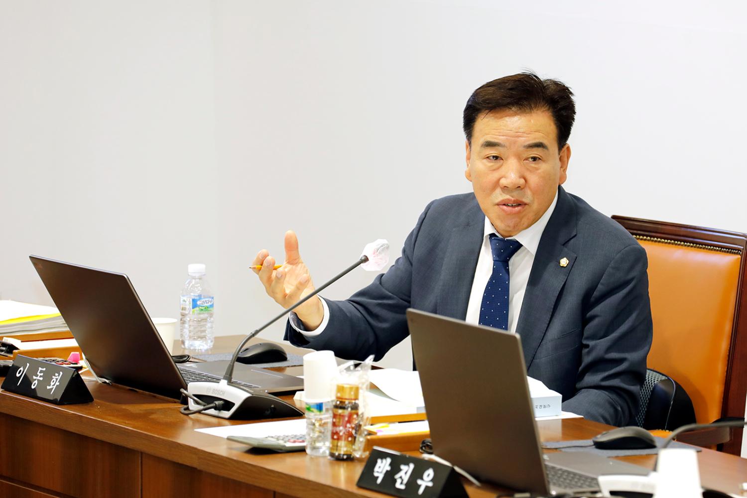 제302회 임시회 제5차 행정복지위원회-추가경정 예산안 심사 8