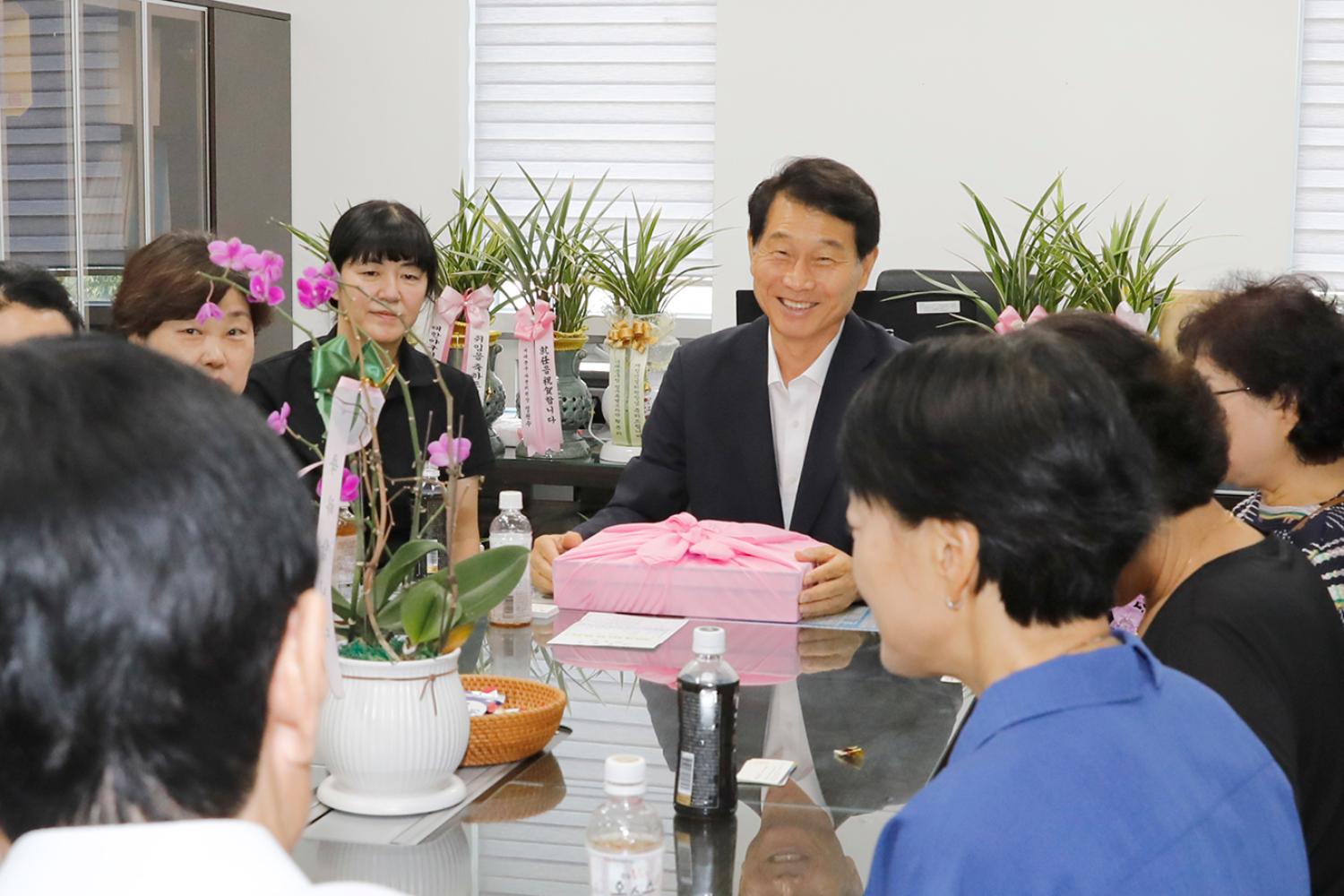 신촌동 직능단체 회장단과의 간담회 4