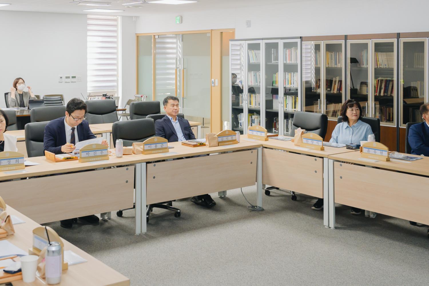 전통시장·지역축제진흥연구회 연구용역 중간보고회 10