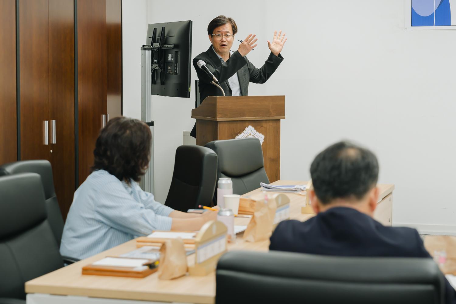 전통시장·지역축제진흥연구회 연구용역 중간보고회 22