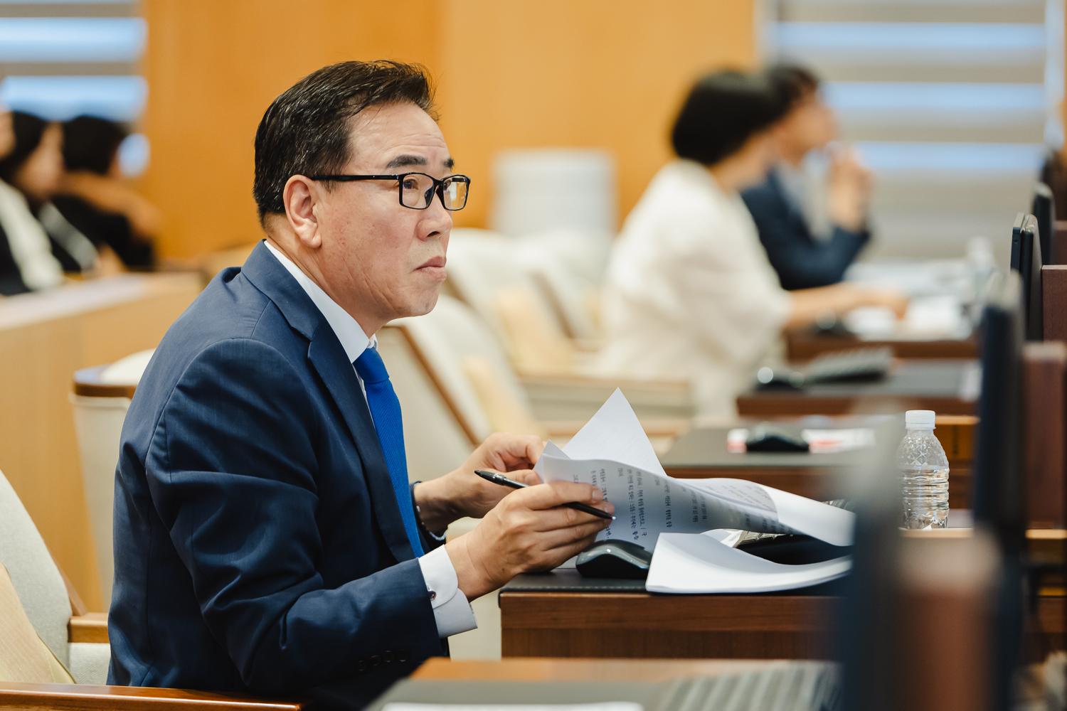 제303회 임시회 제2차 본회의 9