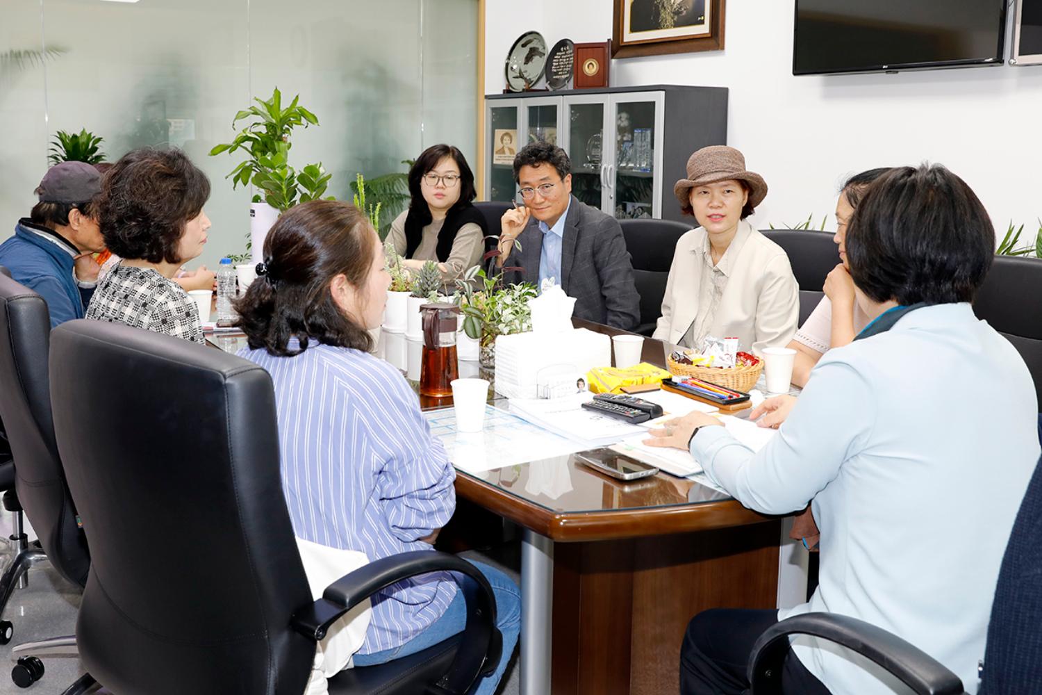 도서관 붕붕카 책 읽어주는 선생님들과 간담회 4