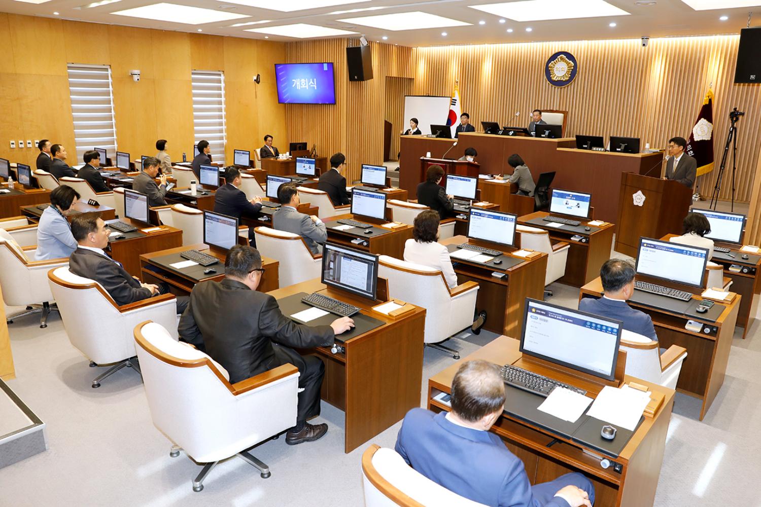 제304회 제2차 정례회 제1차 본회의