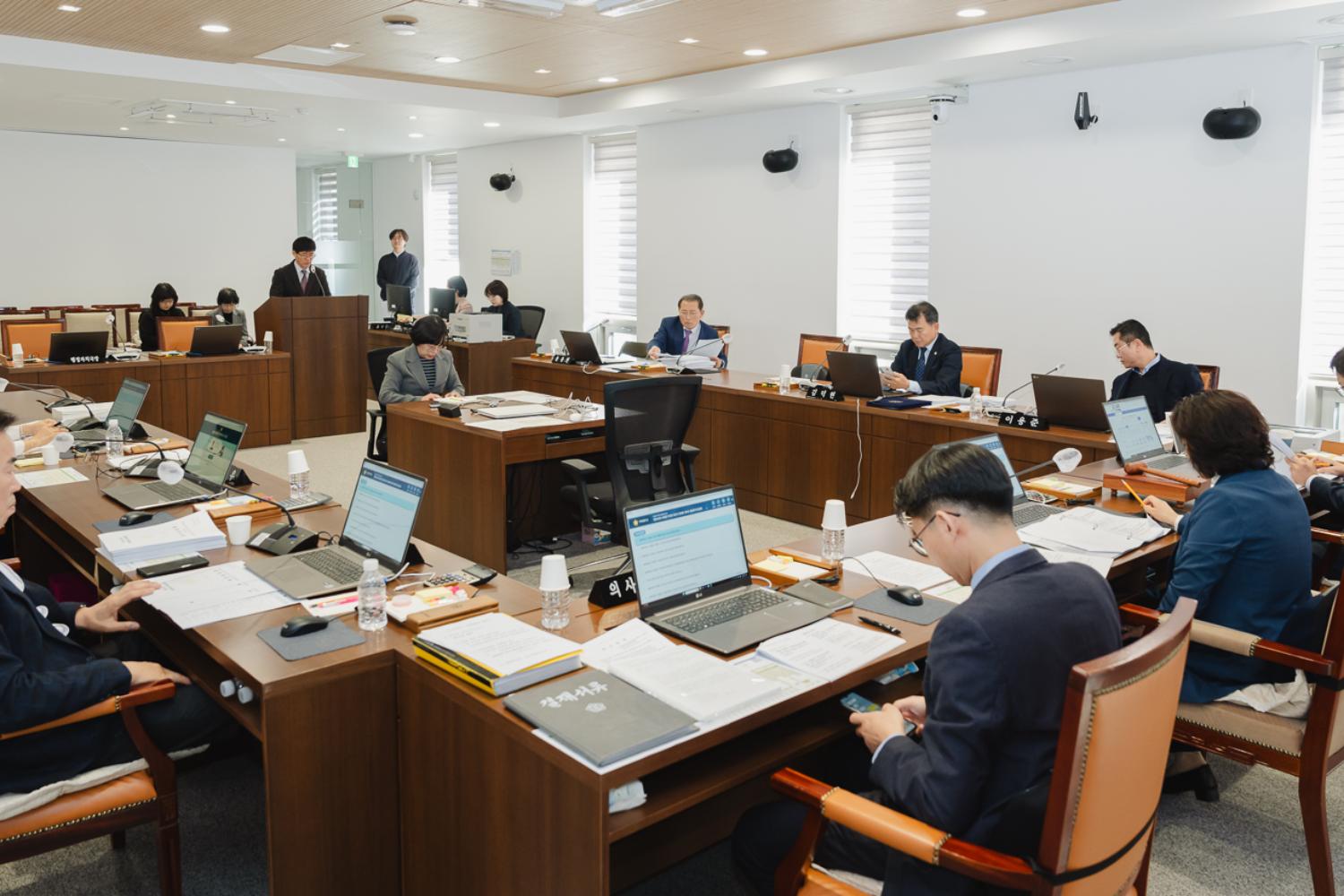 [행정복지위원회] 제304회 제2차 정례회 (구정업무보고·조례안 등 안건심사) 10