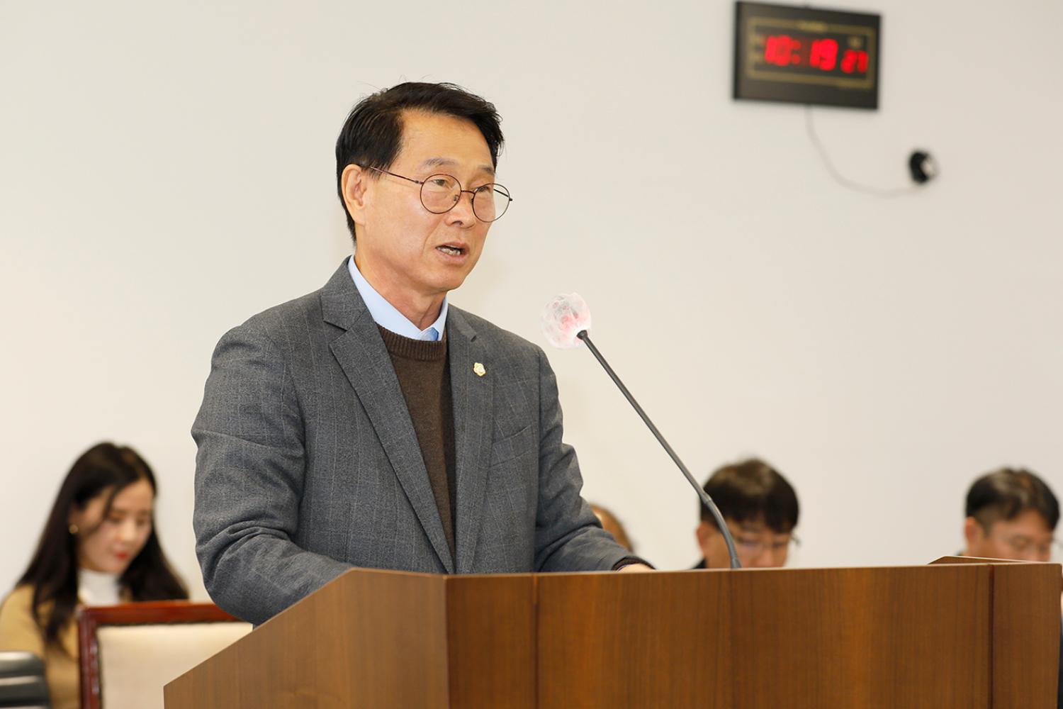 제304회 제2차 정례회 제4차 재정건설위원회(조례안 등 안건심사) 8