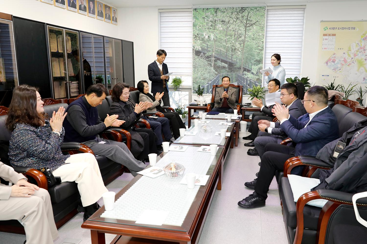 중국 창사시 대표단 서대문구의회 방문 7