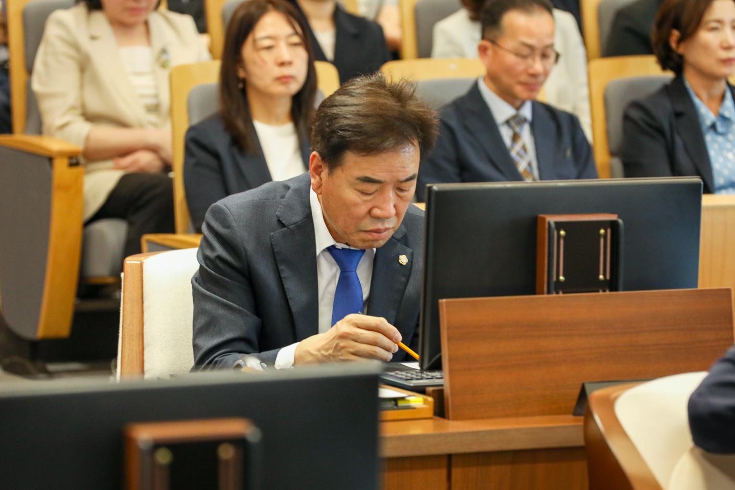 제307회 제1차 정례회 제1차 본회의 32