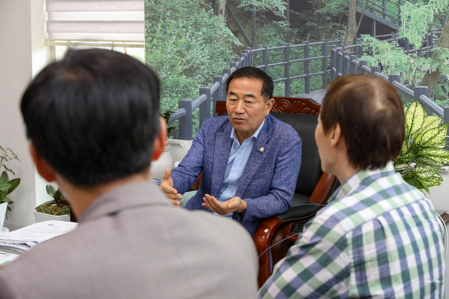 북아현 3구역 조합 의장실 방문 4