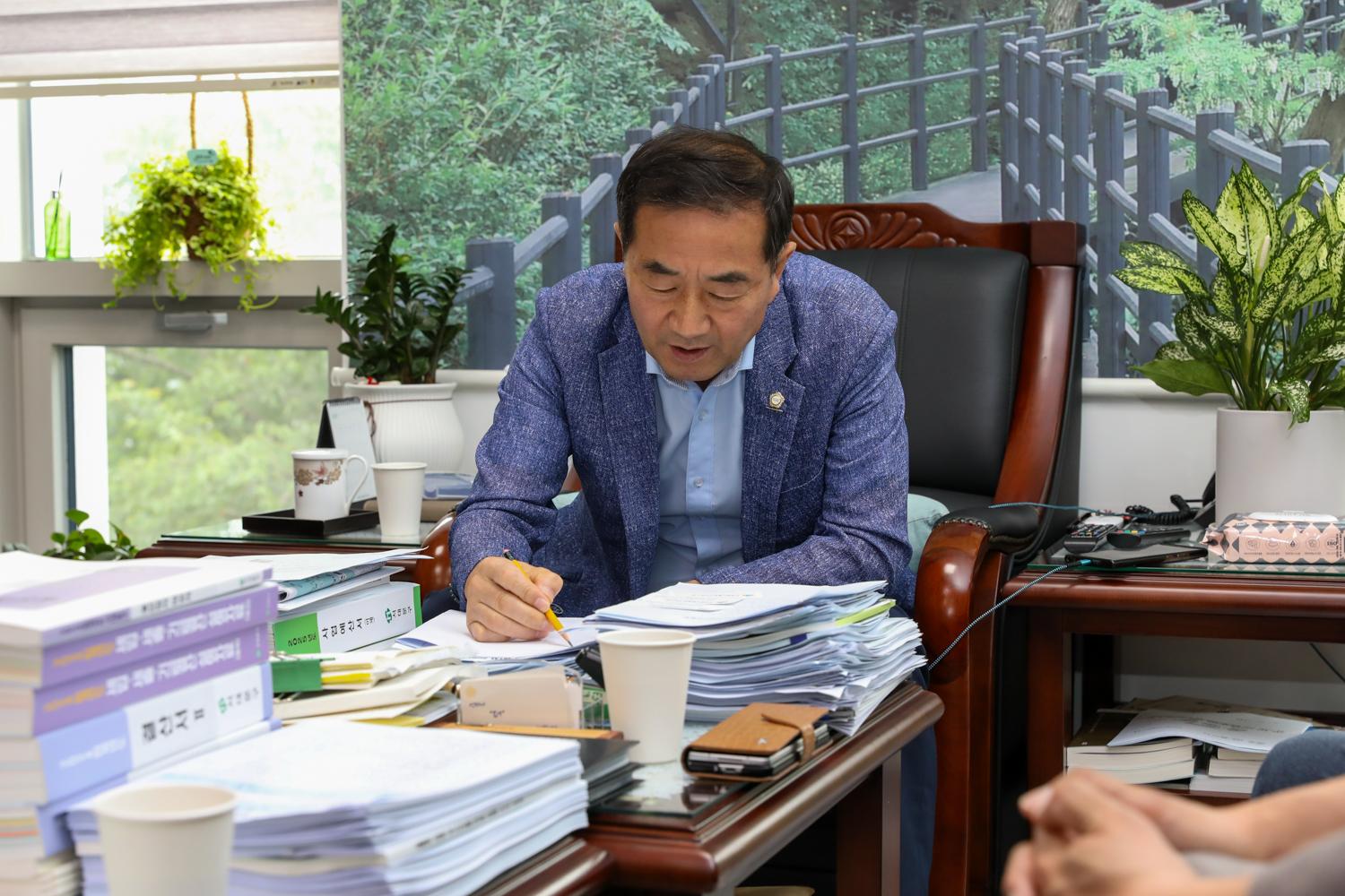 북아현 3구역 조합 의장실 방문 5