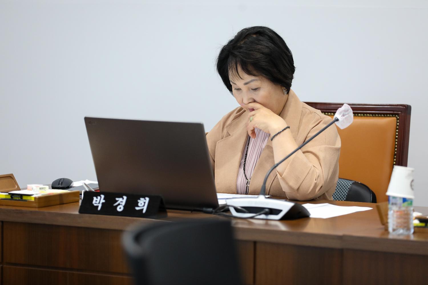 [제3차 의회운영위원회] 제307회 제1차 정례회 폐회중 4